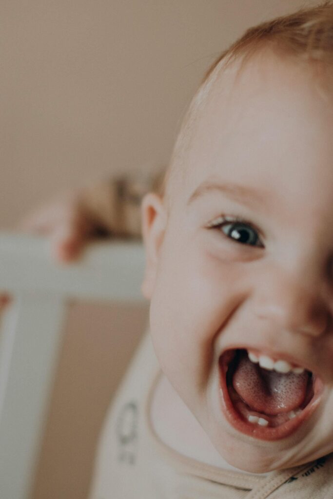 Quando Iniziano a Spuntare i Denti nei Bambini 1